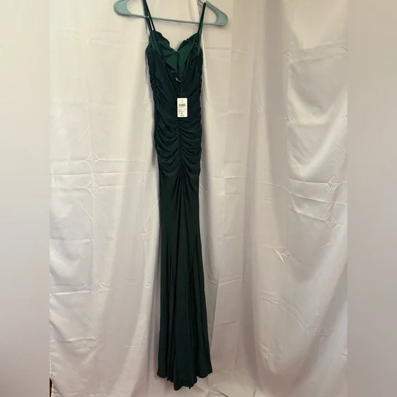 Windsor Hunter Green Bodycon Mermaid Sparkle Dress - Picture 4 of 5